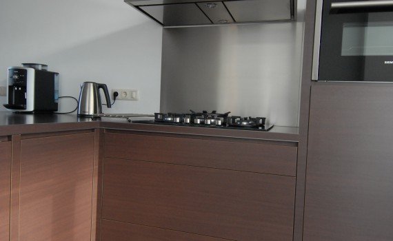 Moderne keuken in hout-look