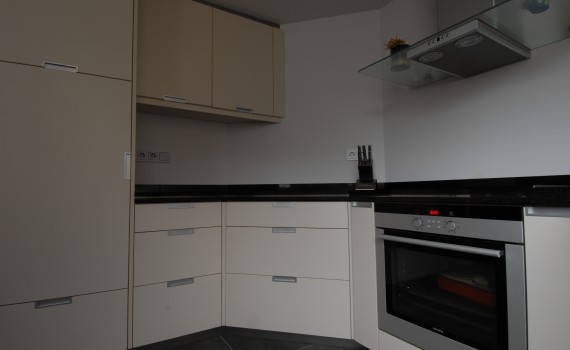 Keuken in strakke stijl.