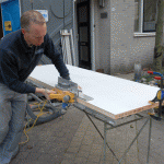 Dan worden alle kanten op maat geschaafd.